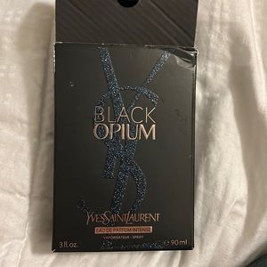 3 Fl Oz Yves saint laurent black opium